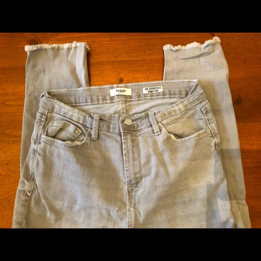 Kensie Light Gray Skinny Crop Jeans - Size 4/27
